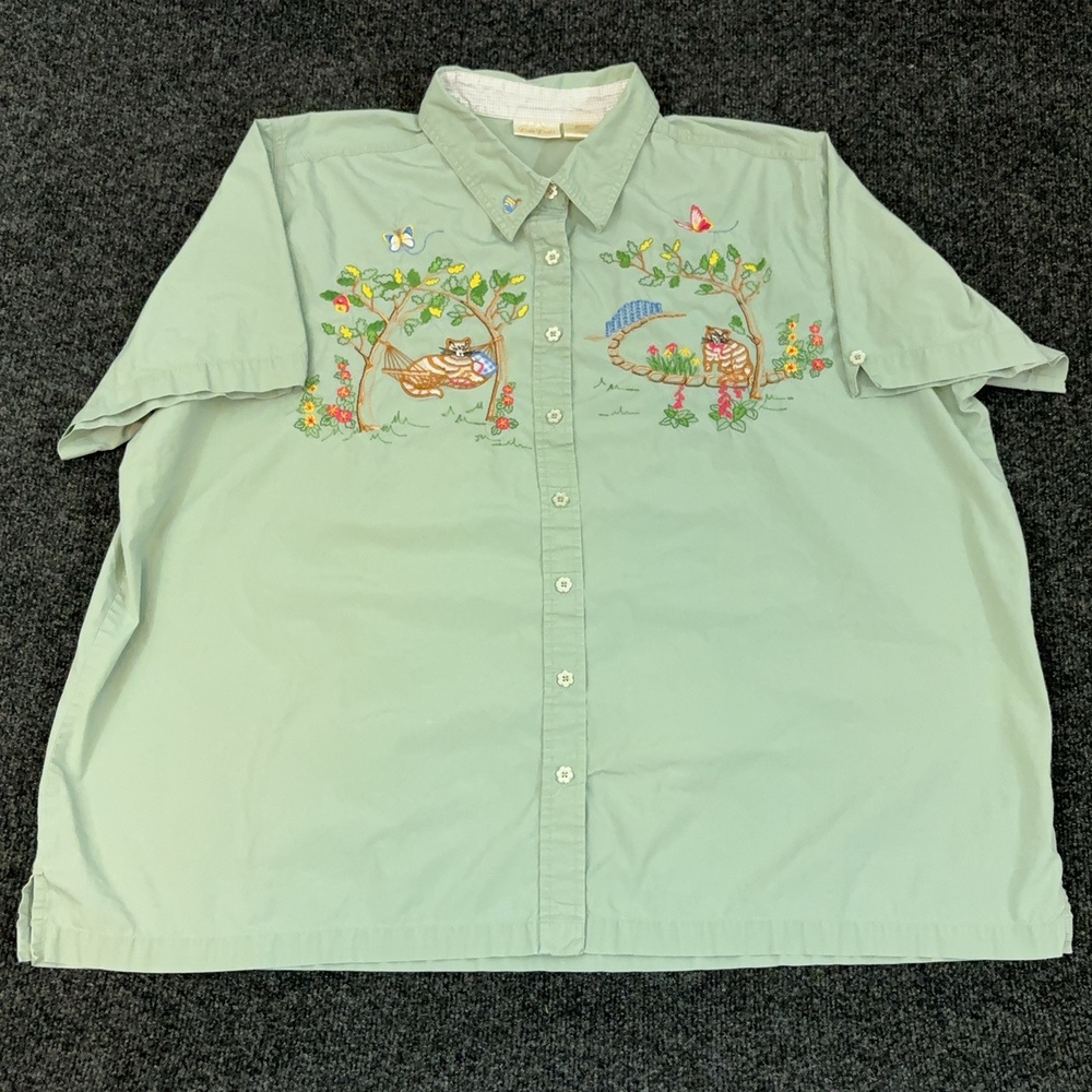 Bobbie Brooks Shirt Womens Plus 26W Green Cat Floral Embroidered Button Up Top